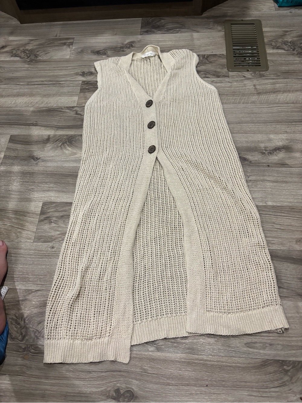 Doe & Rae Cream Sleeveless Long Knit Cardigan